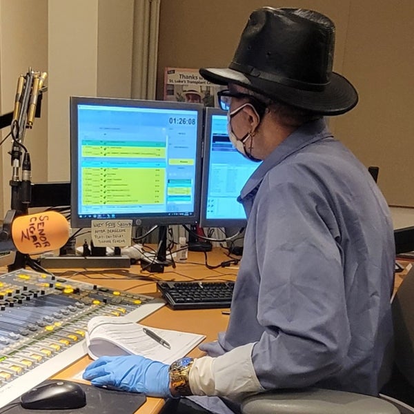 12/7/2023 tarihinde Señor C.ziyaretçi tarafından WNYC Radio'de çekilen fotoğraf