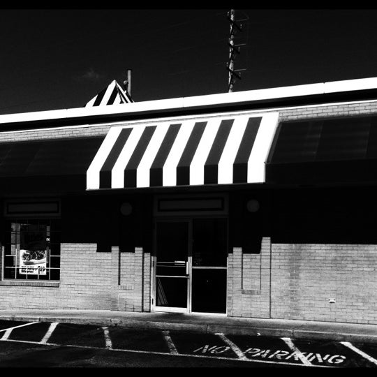 KFC (Now Closed) Fried Chicken Joint in Jackson
