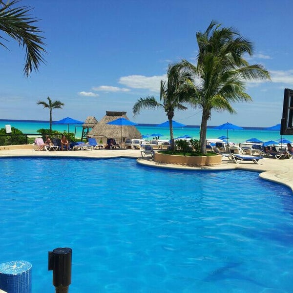 Снимок сделан в The Reef Playacar Resort &amp; Spa пользователем Matias L. 4/7/2013