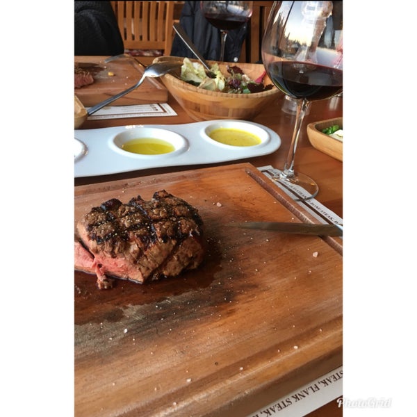 11/22/2017에 Ömer Faruk Ç.님이 The Butcher&#39;s Steak House에서 찍은 사진