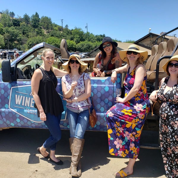 Снимок сделан в Malibu Wine Safaris пользователем Lauren M. 7/7/2019