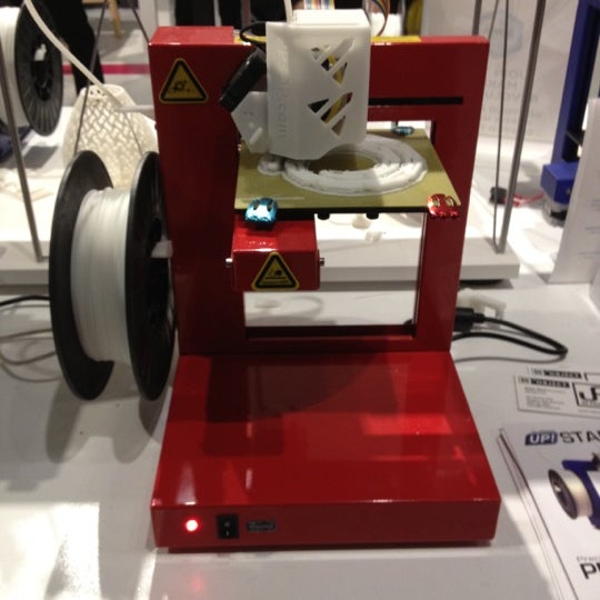 12/7/2012에 Dara R.님이 3DEA: 3D Printing Pop Up Store에서 찍은 사진
