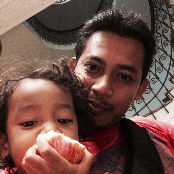 PB Technologies Electronics Store in Auckland city