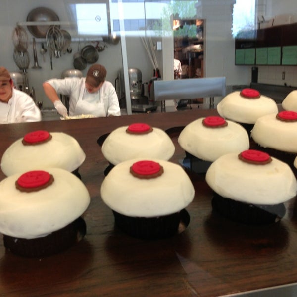 Crave Cupcakes University Place Houston, TX