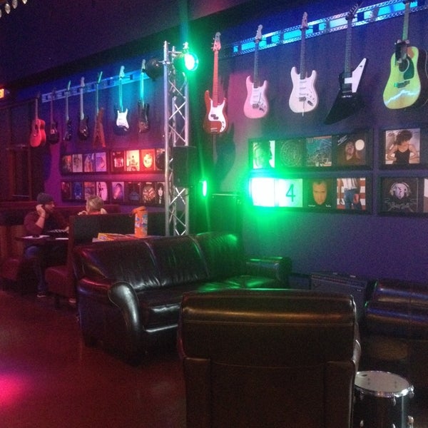 11/11/2013에 Brittany P.님이 Classic Rock Coffee Co.에서 찍은 사진