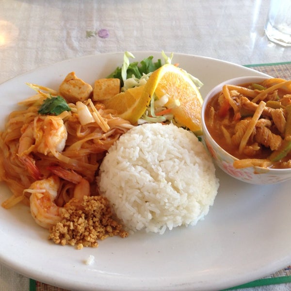 Photo taken at Thai Satay Restaurant &amp; Bar by Henry G. on 8/1/2013