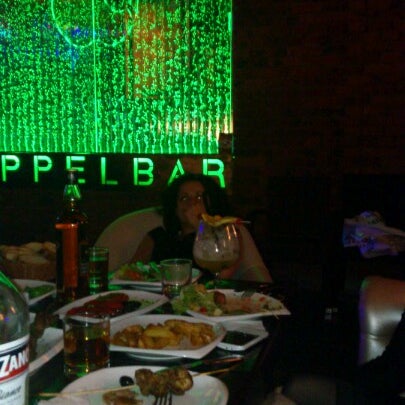 12/7/2012 tarihinde Владимир П.ziyaretçi tarafından Appel Bar'de çekilen fotoğraf