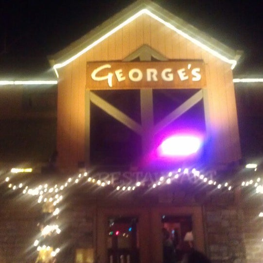 Foto diambil di George&#39;s Corner Restaurant oleh Becky S. pada 2/14/2013