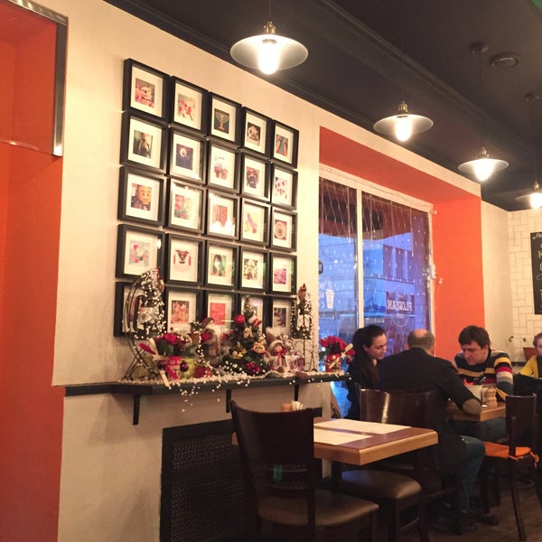 12/16/2014 tarihinde Maria K.ziyaretçi tarafından Florian cafe'de çekilen fotoğraf