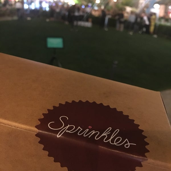 Photo taken at Sprinkles The Grove by Hyun Soo C. on 5/4/2017
