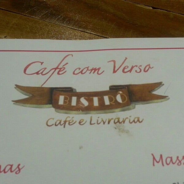 Foto tirada no(a) Café com Verso por Luiz S. em 7/16/2016