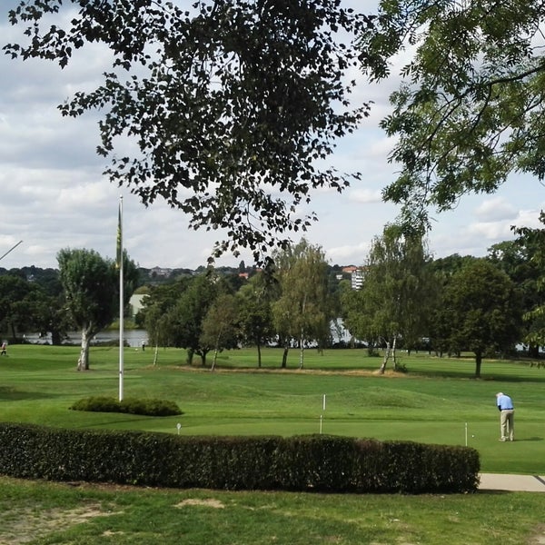 Wimbledon Park Neighborhood in Wimbledon