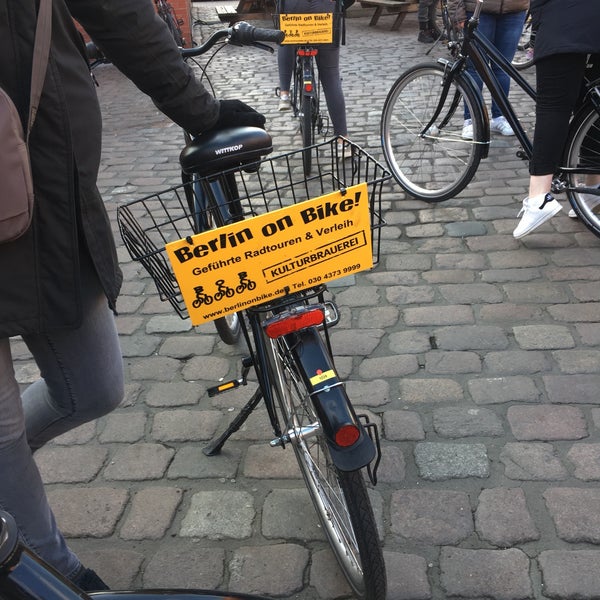 Foto diambil di Berlin on Bike oleh Naomi 🌸🌺 D. pada 3/27/2018