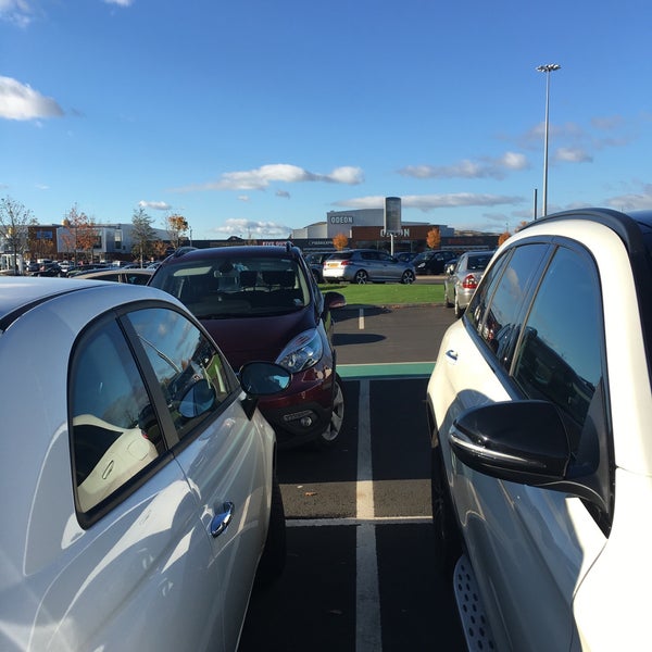 Photos At Fort Kinnaird Retail Park Shopping Plaza In Edinburgh