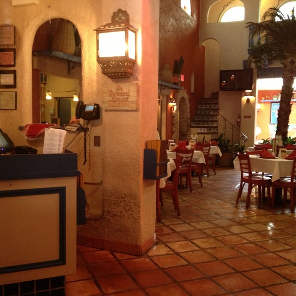 Foto scattata a Pedro&#39;s Restaurant &amp; Cantina da Francesca il 7/27/2013