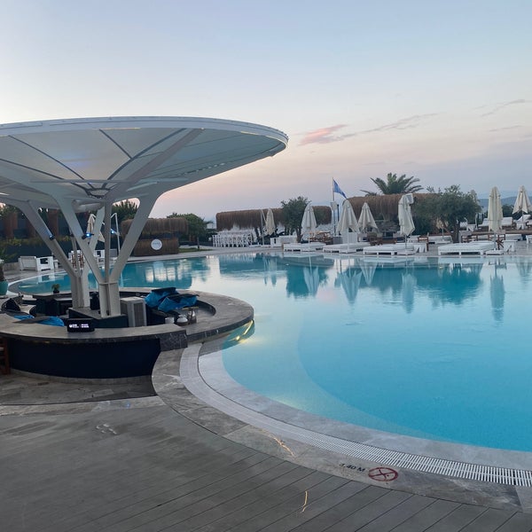 รูปภาพถ่ายที่ Susona Bodrum, LXR Hotels &amp; Resorts โดย M.Alhajri . เมื่อ 8/25/2022