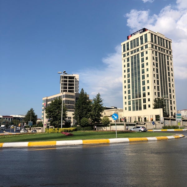 Photo taken at Altınbaş Üniversitesi by Asım Ö. on 7/18/2018