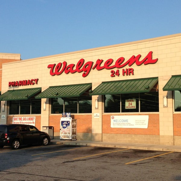 What time does walgreen open on saturday