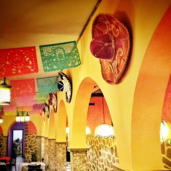 11/30/2014 tarihinde Restaurante Tamarindo R.ziyaretçi tarafından Restaurante Tamarindo'de çekilen fotoğraf
