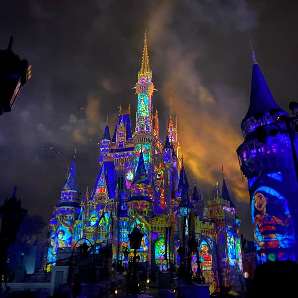 Photos At Once Upon A Time Castle Projection Show Theme Park Ride Attraction In Walt Disney World Resort