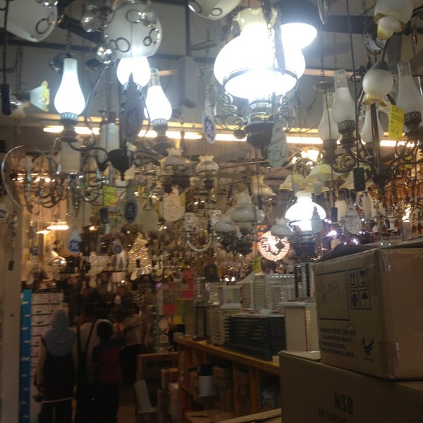 lighting shop in puchong
