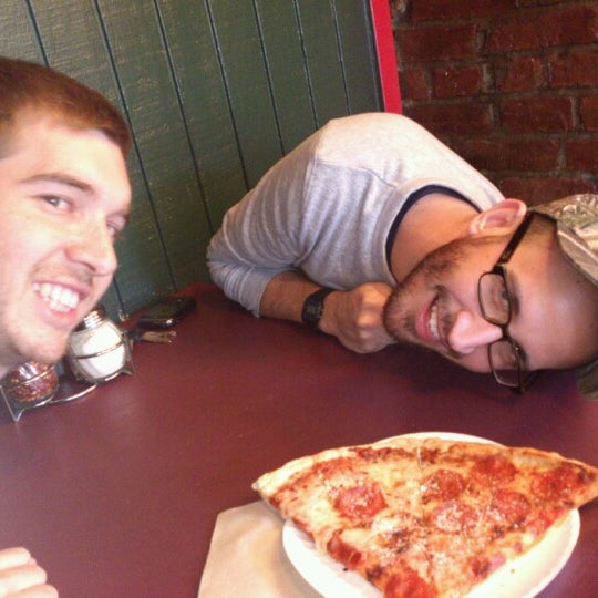 Photo taken at Joe&#39;s Pizza Buy the Slice by Kelly P. on 9/14/2012
