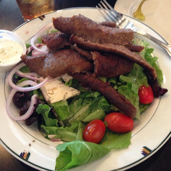 Foto scattata a Opa Grill • Greek &amp; American Restaurant da Mario L. il 7/22/2013