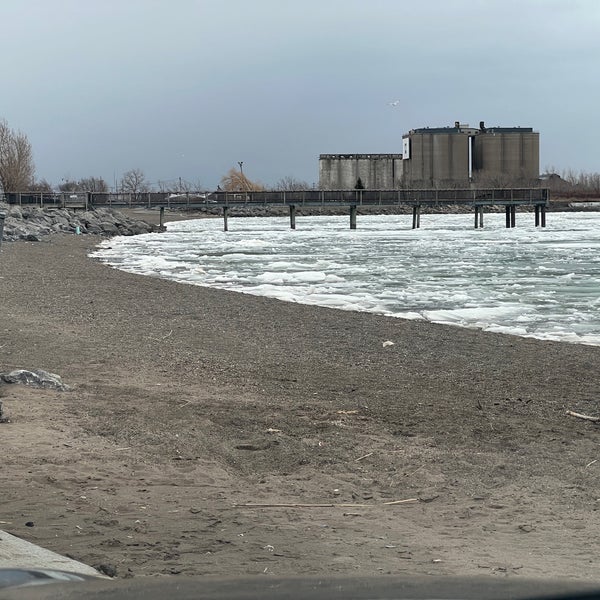 Photos at Gallagher Pier Buffalo River 1 tip