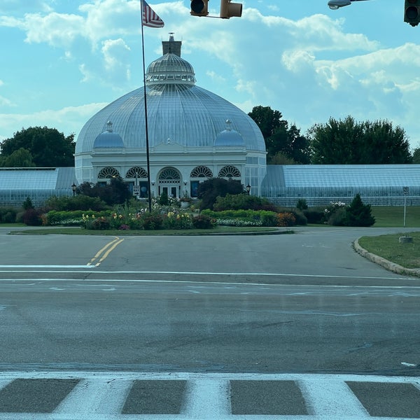 Foto scattata a Buffalo &amp; Erie County Botanical Gardens da Geo L. il 8/23/2022