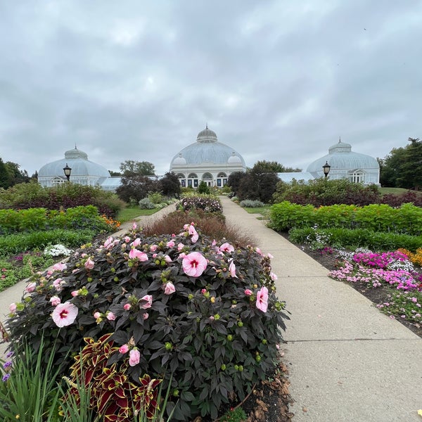 Снимок сделан в Buffalo &amp; Erie County Botanical Gardens пользователем Geo L. 10/18/2022