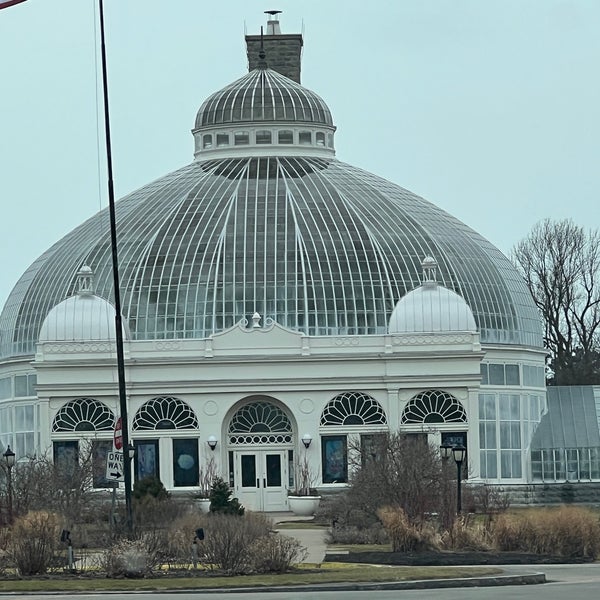 Foto scattata a Buffalo &amp; Erie County Botanical Gardens da Geo L. il 3/15/2022