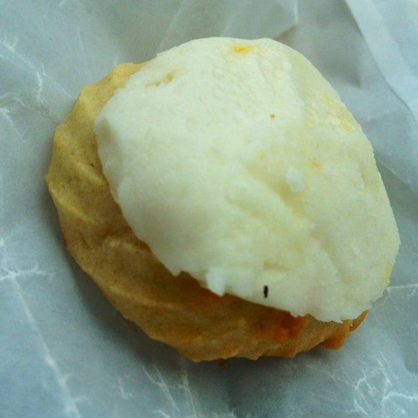 Free lemon cookie at check-in!