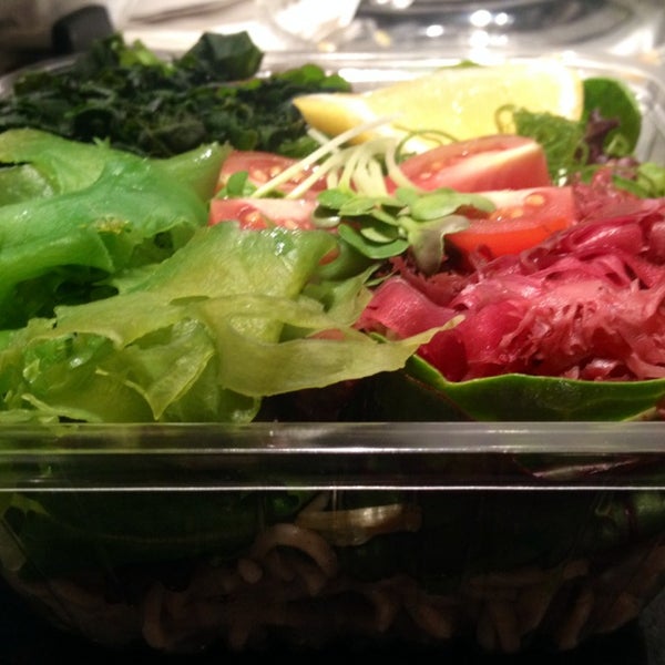 My other fave: Soba seaweed salad has 4 different types of seaweed, tomatoes, & a yummy soy-sesame yogurt dressing. ;9