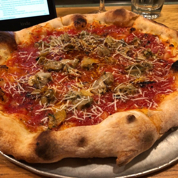 Photo taken at Pizzeria Delfina by Walter K. on 11/3/2018