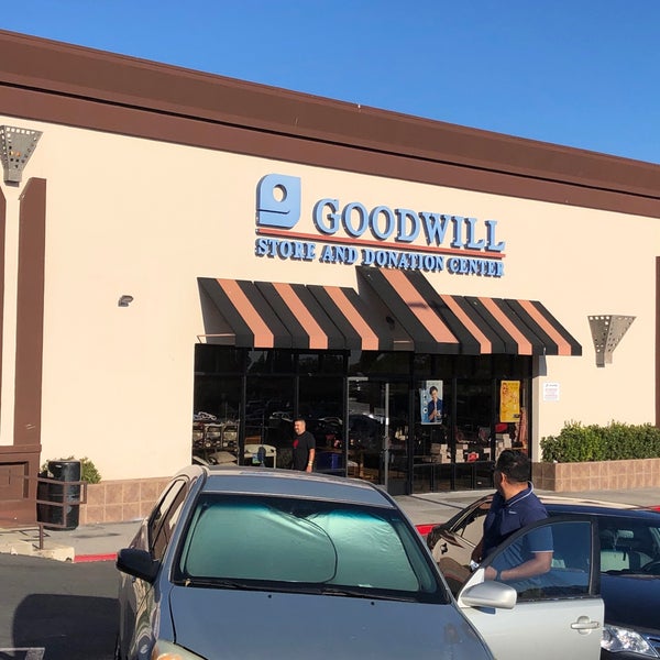 Goodwill 10170 Reseda Blvd