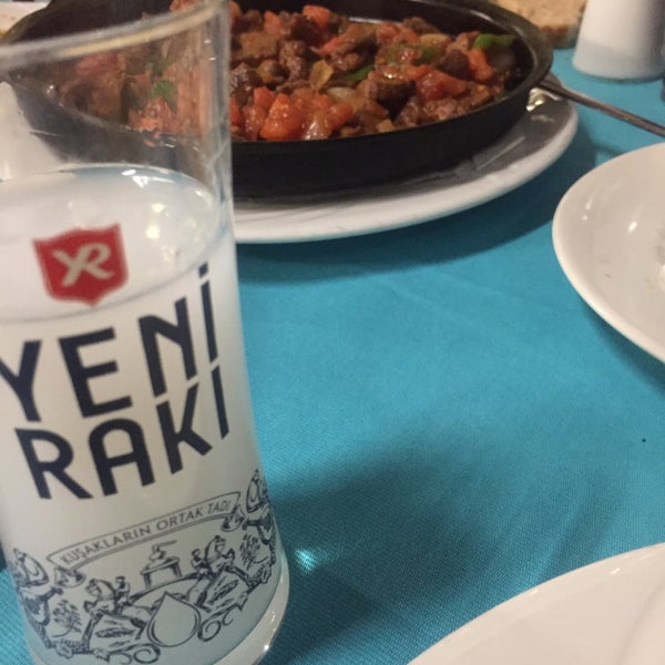 Foto tirada no(a) Ali Usta Balık Restaurant por Melih M. em 4/23/2019