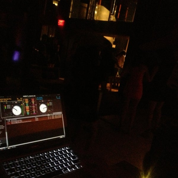 6/16/2013에 DJ E.님이 The Wine Bar at Andaz San Diego에서 찍은 사진