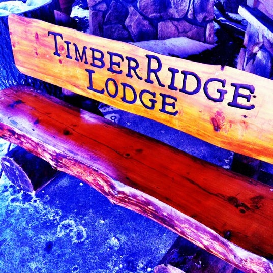 รูปภาพถ่ายที่ Timber Ridge Lodge &amp; Waterpark โดย Marc G. เมื่อ 2/12/2012