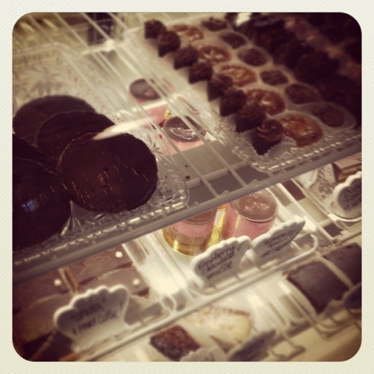 Give Thanks Bakery Bakery in Rochester