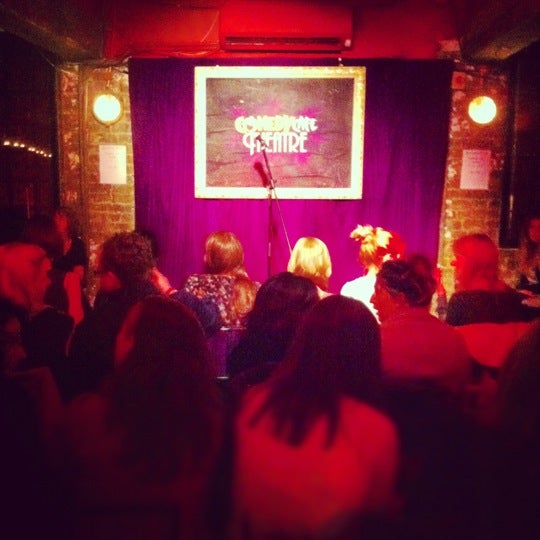 Foto tirada no(a) Comedy Cafe por Matthew P. em 11/27/2012