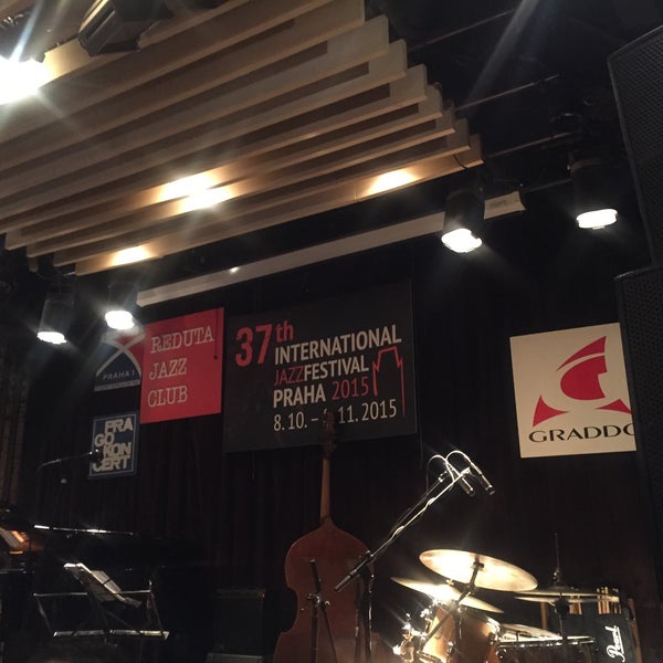 Photo taken at Reduta Jazz Club by Didem D. on 11/13/2015