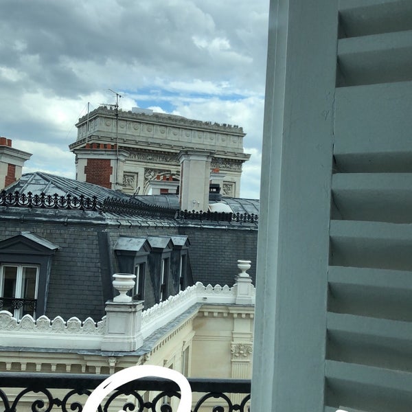 Das Foto wurde bei Hôtel Splendid Étoile von Muhannad am 4/27/2018 aufgenommen