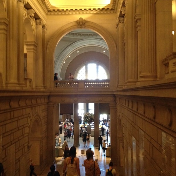 Photo taken at The Metropolitan Museum of Art Store at Rockefeller Center by Denise on 10/2/2013