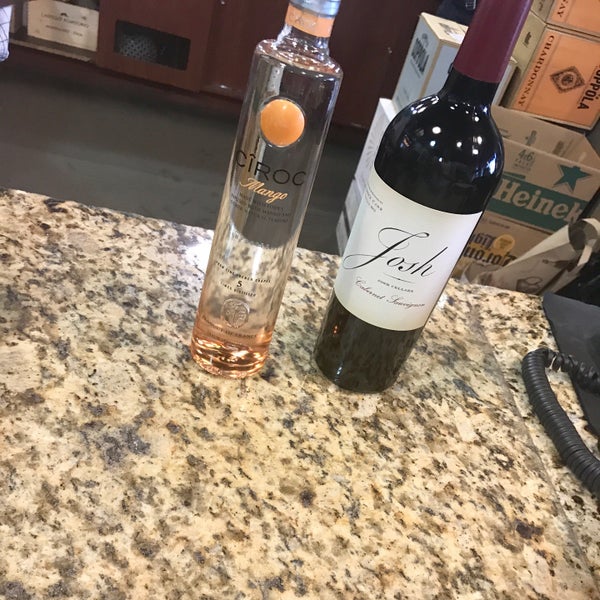 Giannone Wine & Liquor Co Wine Store in West New York