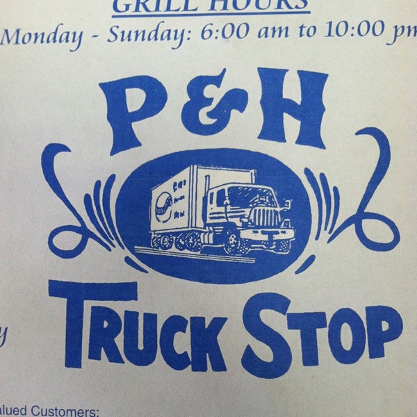 Foto tomada en P&amp;H Truck Stop  por New Englander el 5/27/2013