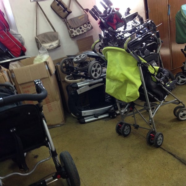 Планета с коляской. Детский прокат. Коляски на прокат ав омске в меге. С коляской в тц. Мойка колясок.