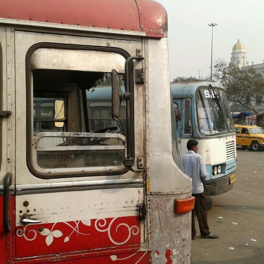 Dharmatala Bus Stop Kolkata, West Bengal