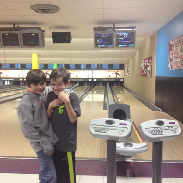 Photos at Merle Hay Lanes Merle Hay 14 tips from 846 visitors