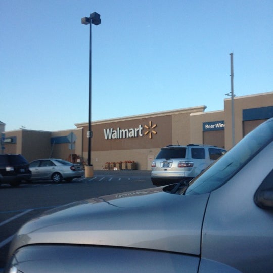 Walmart Supercenter Alexandria'da Hipermarket'da fotoğraflar