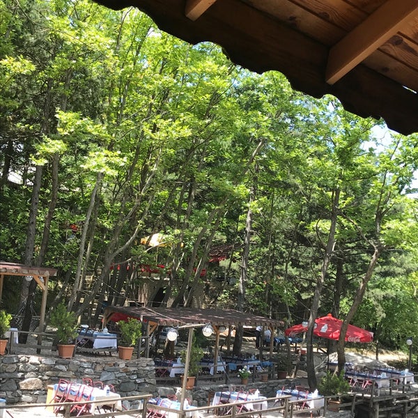 Foto tomada en Şelale Dere Park  por 🌷Samo🌷 . el 7/6/2019